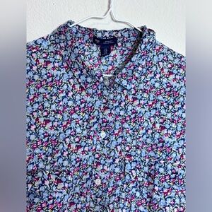 GAP Boyfriend Fit Button Down